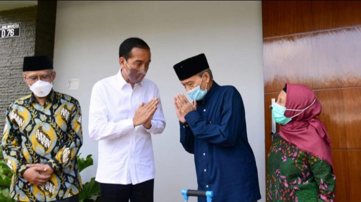 Presiden Jokowi Jenguk Buya Syafii Maarif di Sleman
            - galeri foto