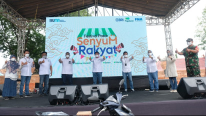 PNM #BangkitSenyumBersama Wujudkan Sinergi Holding Ultra Mikro melalui Festival Pasar Senyum Rakyat