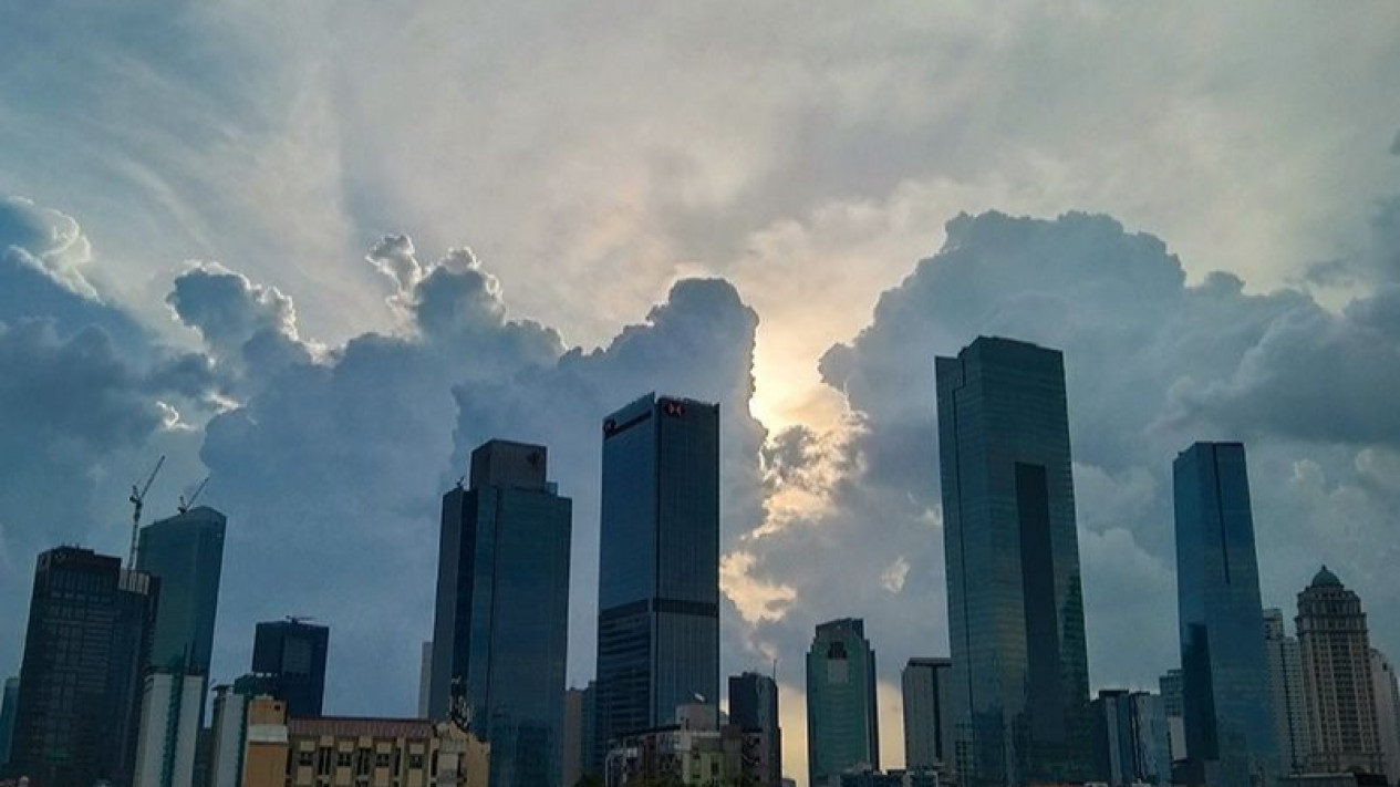 BMKG: Sebagian Besar Wilayah Indonesia Berawan Hari Ini
            - galeri foto