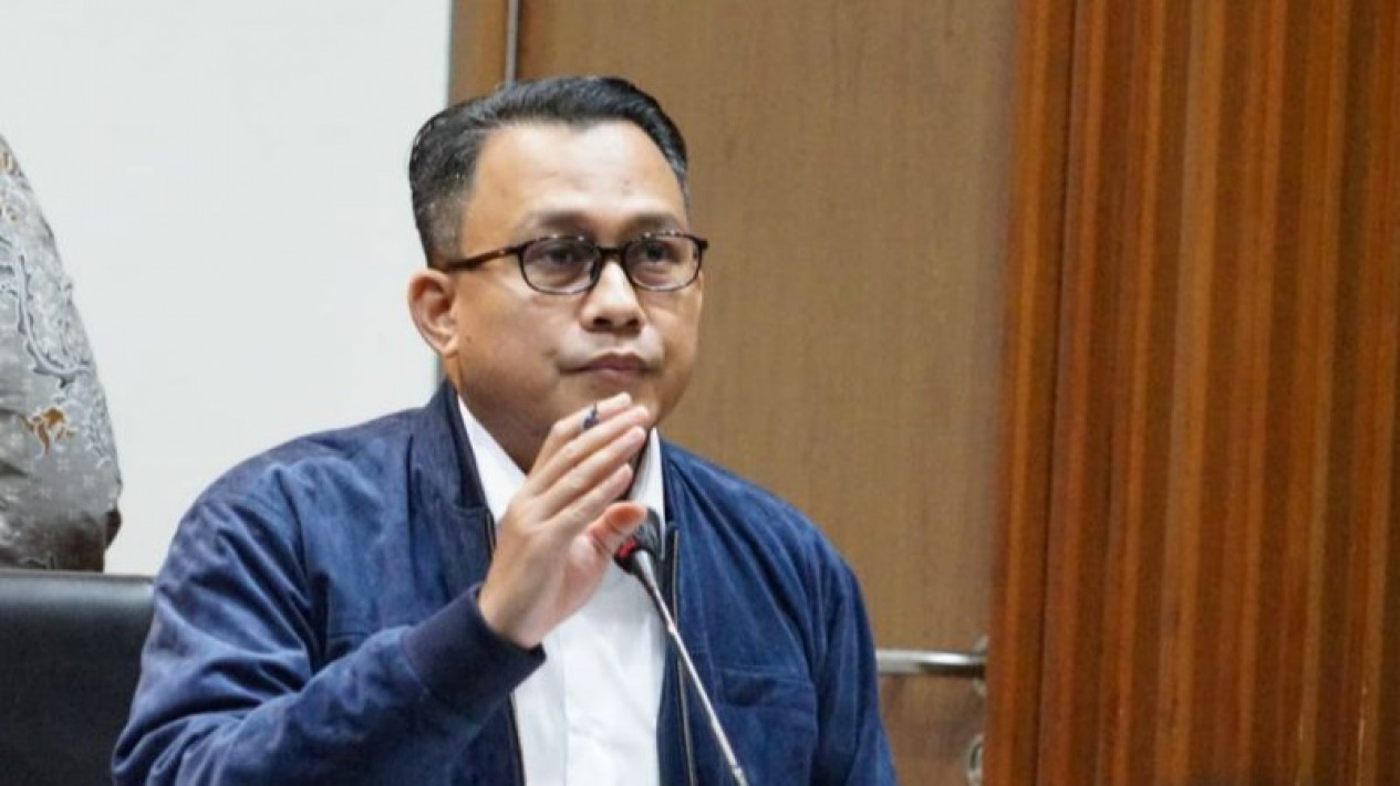 KPK Panggil Andi Arief Sebagai Saksi Kasus di Penajam Paser Utara
            - galeri foto
