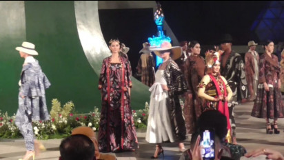 Gelaran Batik Canthing Jawi Wetan di Tugu Pahlawan, Bangkitkan Semangat UMKM