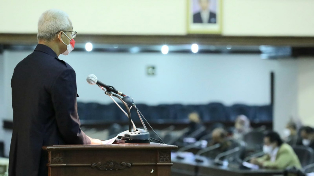 Sempat Kontraksi -2,65 Persen, Ekonomi Jateng Kini Tumbuh 3,32 Persen
            - galeri foto