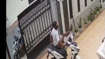 Panjat Pagar Rumah, Maling di Perumnas Mandala Bawa Kabur Sepeda Motor