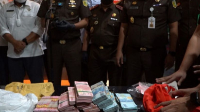 BPK Berhentikan Sementara Dua Oknum Terjaring OTT di Bekasi