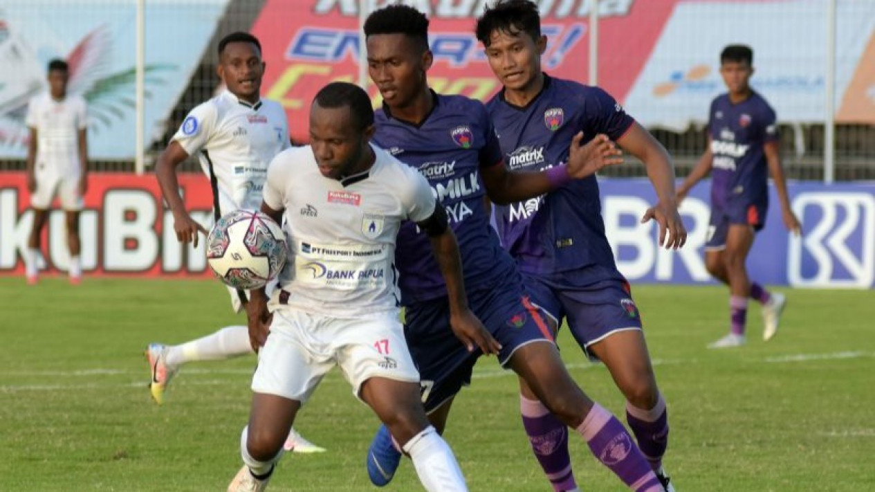 Persipura Terdegradasi ke Liga 2, Pelatih PSS: Liga 1 Kehilangan Tim Terbaik
            - galeri foto