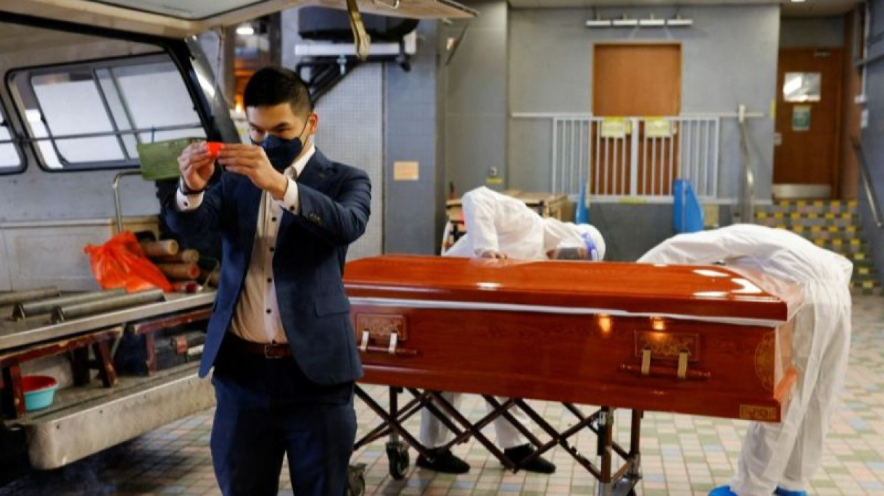 Gelombang Kelima Covid-19 di Hongkong Catat 8000 Kematian
            - galeri foto