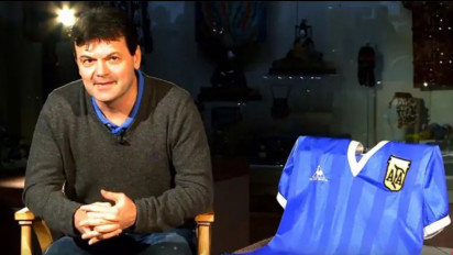 Mantan Pemain Inggris Akhirnya Lelang Jersey Ikonik Maradona, Harganya Sadis!