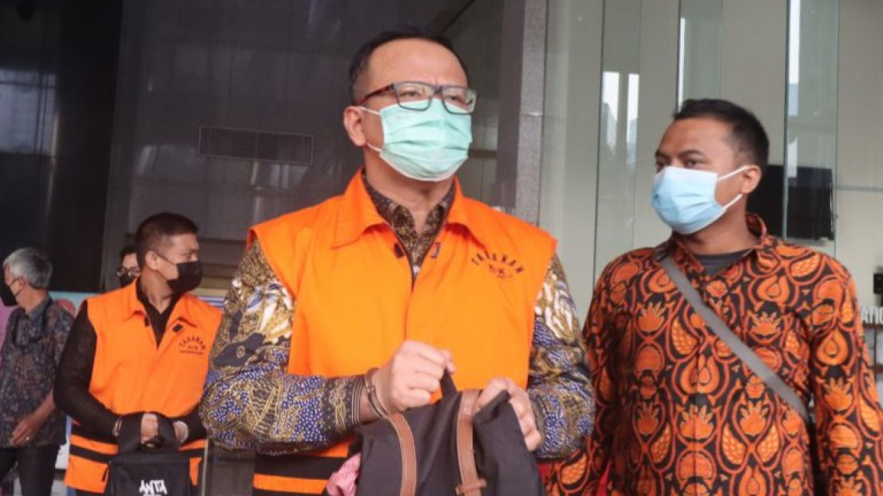 Uang Hasil Rampasan Kasus Korupsi Edhy Prabowo Sebesar Rp 72 Miliar dan USD 2.700 Disetor ke Kas Negara
            - galeri foto