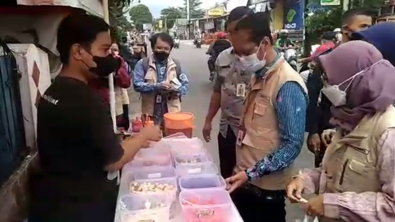 Cegah Penggunaan Bahan Berbahaya, BPOM Razia Pedagang Takjil di Purwokerto
            - galeri foto