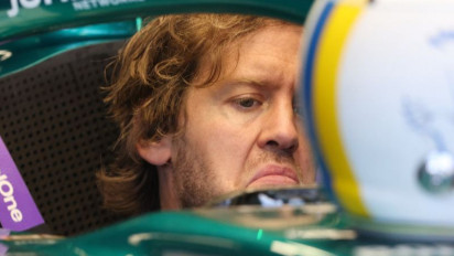 Sebastian Vettel Didenda 5.000 Euro Karena Kendarai Skuter Tanpa Izin di Trek