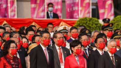 Sekretaris Utama Hong Kong John Lee Ka-chiu Mengundurkan Diri