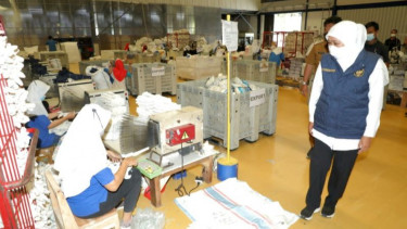 Hasil Survei, Khofifah Capres Pilihan Warga NU Ungguli Cak Imin