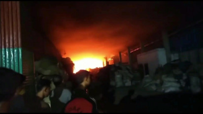 Gudang Rosok di Pati Terbakar, Kerugian Mencapai Ratusan Juta