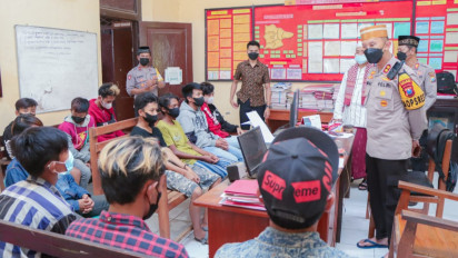 Lempari Rumah Warga dengan Petasan saat Patrol Sahur, 11 Pemuda Diamankan Polisi