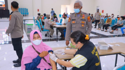 Polda Lampung Dirikan 4 Gerai Vaksinasi Selama Arus Mudik di Jalan Tol Lampung