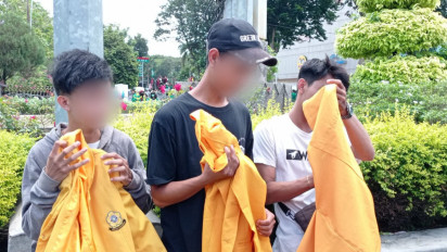Polisi Tangkap 3 Penyusup Pakai  Almamater Kuning saat Demo Palembang