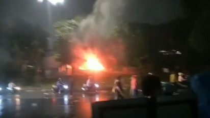 Polisi Kejar Pelaku Pembakaran Pospol Pejompongan