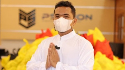 Profil Seorang Putra Siregar dan Rico Valentino