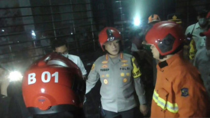 Polrestabes Surabaya Selidiki Penyebab Kebakaran di Pusat Perbelajaan Tunjungan Plaza