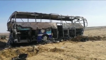 Kecelakaan Bus Pariwisata vs Truk di Jalan Bebas Hambatan Aswan Mesir, 10 Orang Tewas
