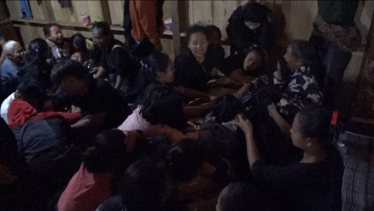 Kedatangan Korban Penembakan KKB Papua Disambut Tangis Histeris Keluarga