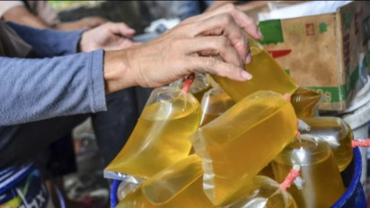 Suplai Tinggi, Menperin Heran di Jakarta Minyak Goreng Curah Masih Dijual di Atas HET