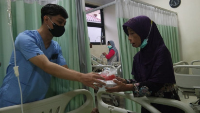 Ramadhan, Perawat di RSUD Kudus Lakukan Ini untuk Penunggu Pasien Kelas Tiga