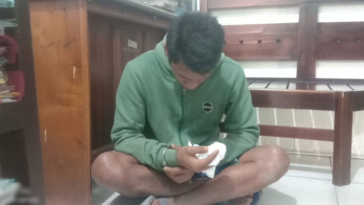 Suami Bunuh Istri, Pelaku Ditangkap di Sumbar
            - galeri foto