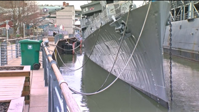 Kapal Perang USS The Sullivans Bocor