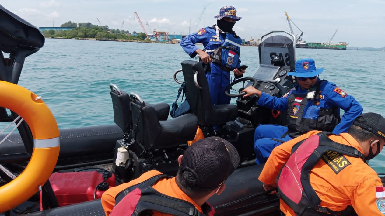 Tragedi 3 Bocah Tenggelam akibat Terseret Arus di Batam, Basarnas Turunkan 2 Tim SAR
            - galeri foto