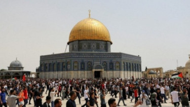Bukan Pertama Kali, Mengapa Israel Serang Al-Aqsa?