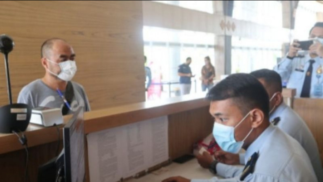 Kemenkumham Lakukan Perubahan Tarif Layanan Keimigrasian
            - galeri foto