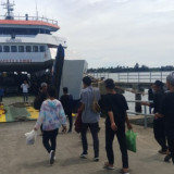 Pelabuhan Meulaboh Aceh Mulai Dipadati Pemudik