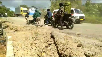Jalur Mudik Batu Jomba Tapsel Masih Rawan, Pengendara Berjatuhan