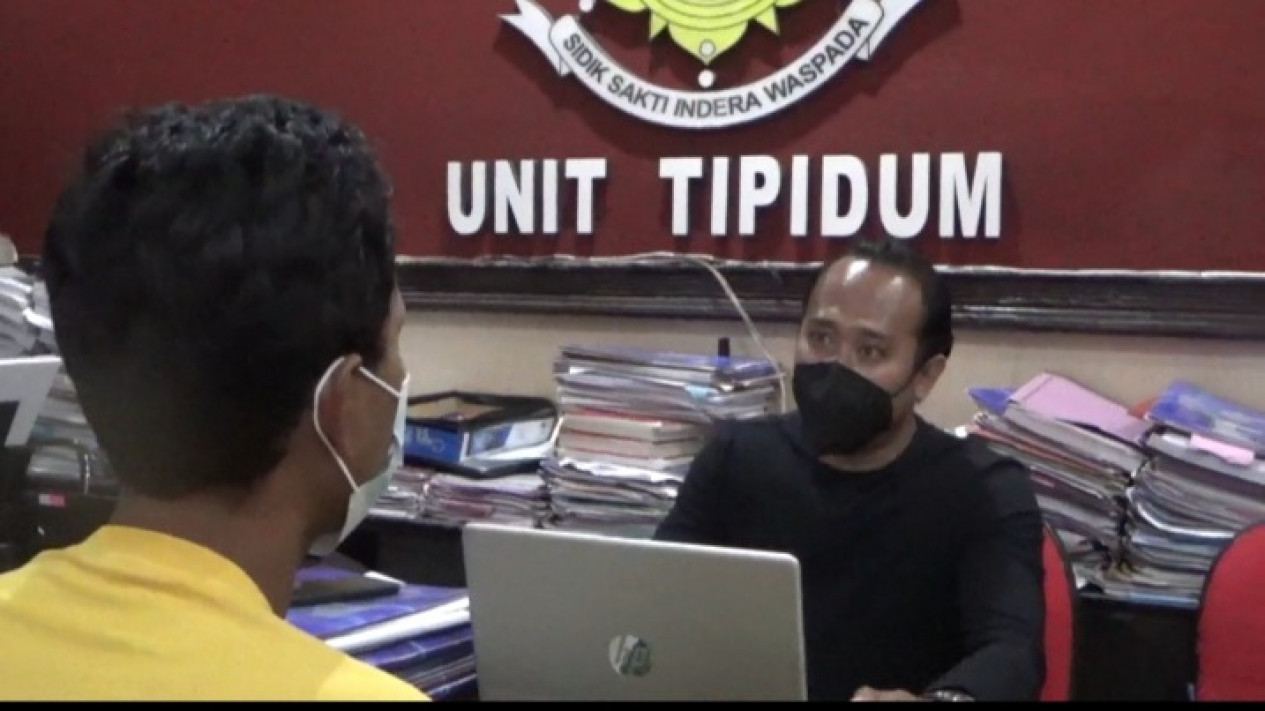 Produsen Ribuan Petasan di Bangkalan Diringkus Polisi
            - galeri foto