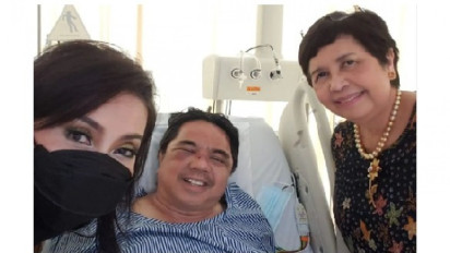 Mengapa Anggota Wantimpres  Jenguk Ade Armando Memantik Tagar Boikot Mustika Ratu?