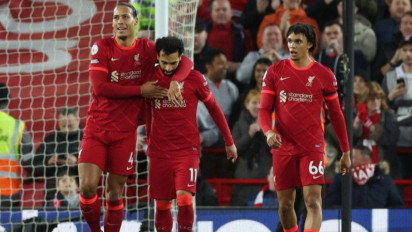 Liverpool ke Puncak Klasemen Usai Permalukan Manchester United 4-0