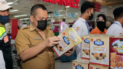 Pemkot Probolinggo Temukan Banyak Kemasan Rusak dan Penyok Saat Sidak