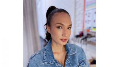 Rahasia Kulit Sehat Nadine Chandrawinata, Gunakan Tabir Surya Sejak SD