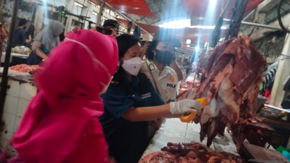 Petugas Gabungan di Salatiga Gelar Razia Daging Tak Layak Konsumsi