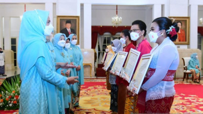 Iriana Jokowi Berikan Penghargaan Bagi 514 Perempuan Indonesia