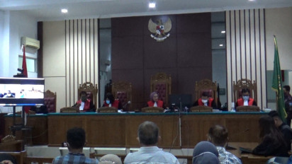 Korupsi Barang Kena Cukai, Bupati Bintan Divonis 5 Tahun Penjara