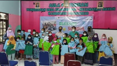 Tingkatkan Kepedulian kepada Sesama di Bulan Suci, Siswa - Siswi Sekolah Alam Lakukan Kegiatan Sosial di Purworejo