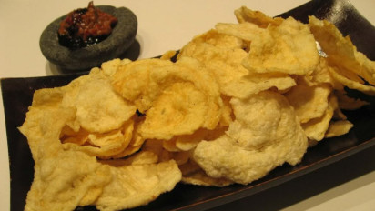 Punya Asam Urat tapi Ingin Makan Emping Melinjo, Bolehkah?