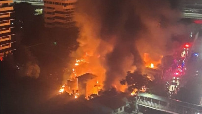 BREAKING NEWS: Kebakaran Pasar Gembrong, 14 Damkar dan 70 Petugas di Kerahkan