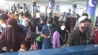 Pemudik Tujuan Balikpapan Padati Pelabuhan Soekarno Hatta Makassar