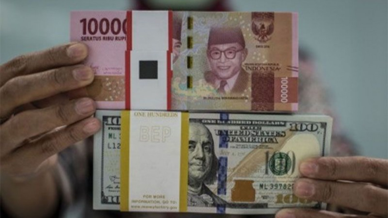 Rupiah Ditutup Menguat 43 Poin ke Posisi Rp14.411 per Dolar AS
            - galeri foto