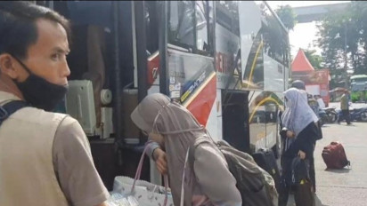 Pantauan Mudik 2022: Penumpang di Terminal Kampung Rambutan Capai 1.000 Orang per Hari