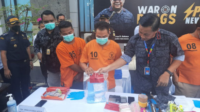 BNNP Bali Tangkap Pengedar Shabu Jaringan Surabaya - Bali