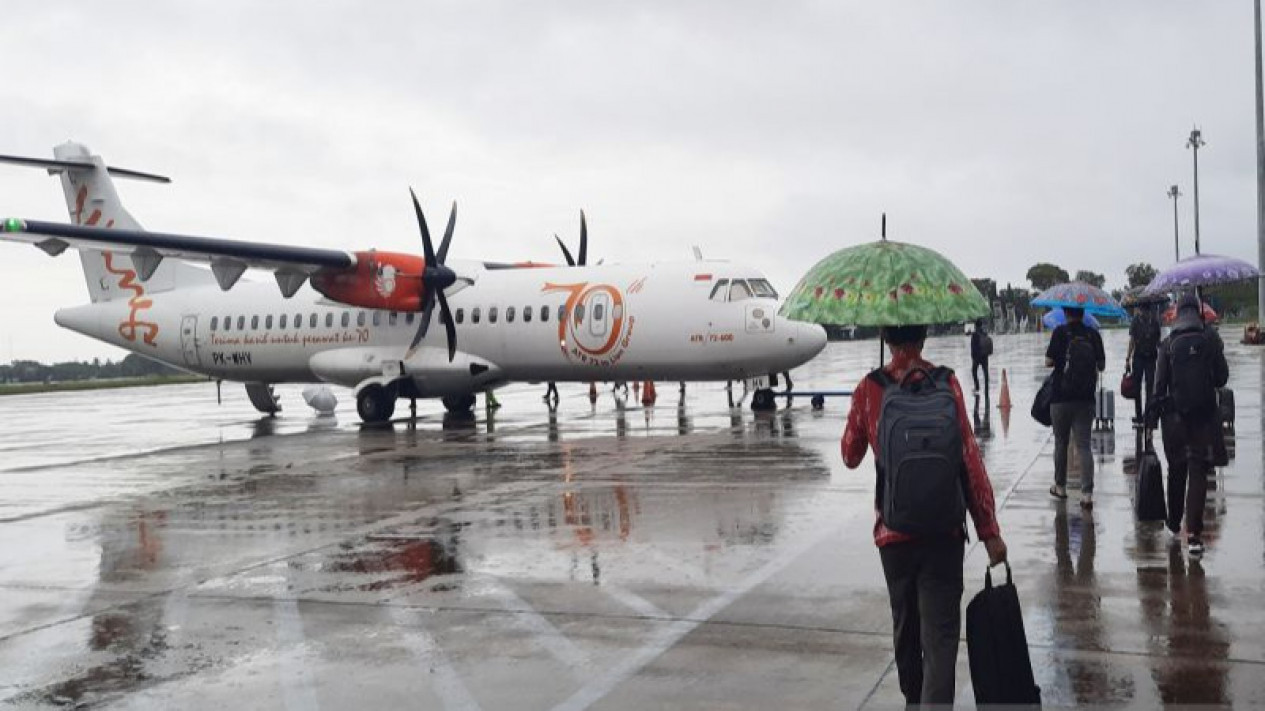 BMKG Ingatkan Masyarakat Waspada Hujan dan Angin Kencang Selama Perjalanan Mudik
            - galeri foto